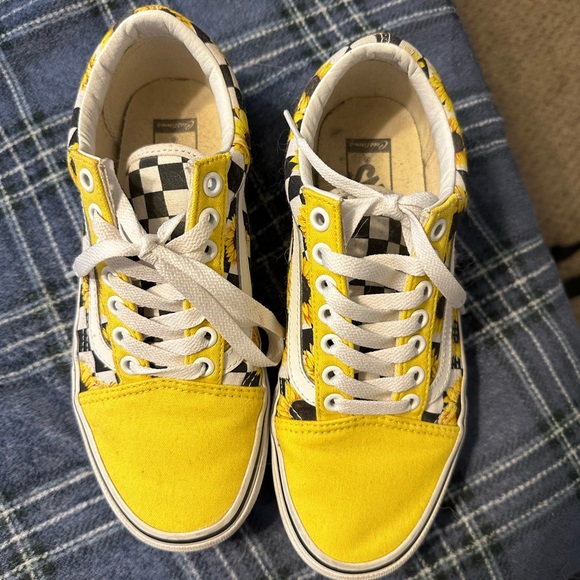 Vans custom sunflower old skools - Picture 1 of 3